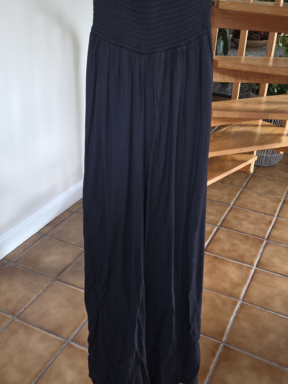 Black Romper With Adjustable Straps - Picture 5 of 6